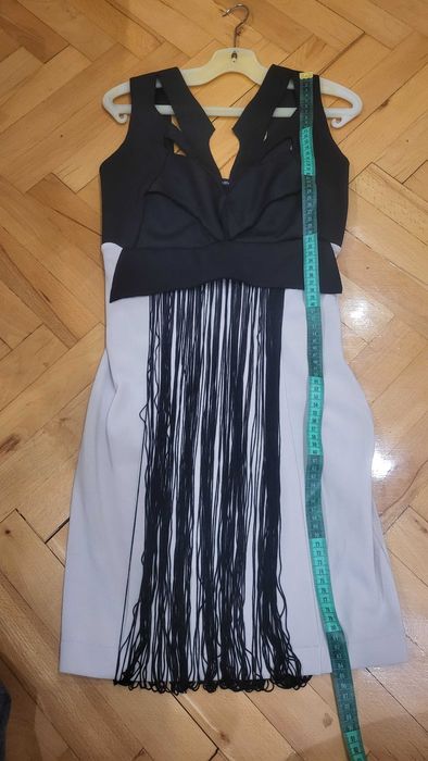 Интересна нова рокля