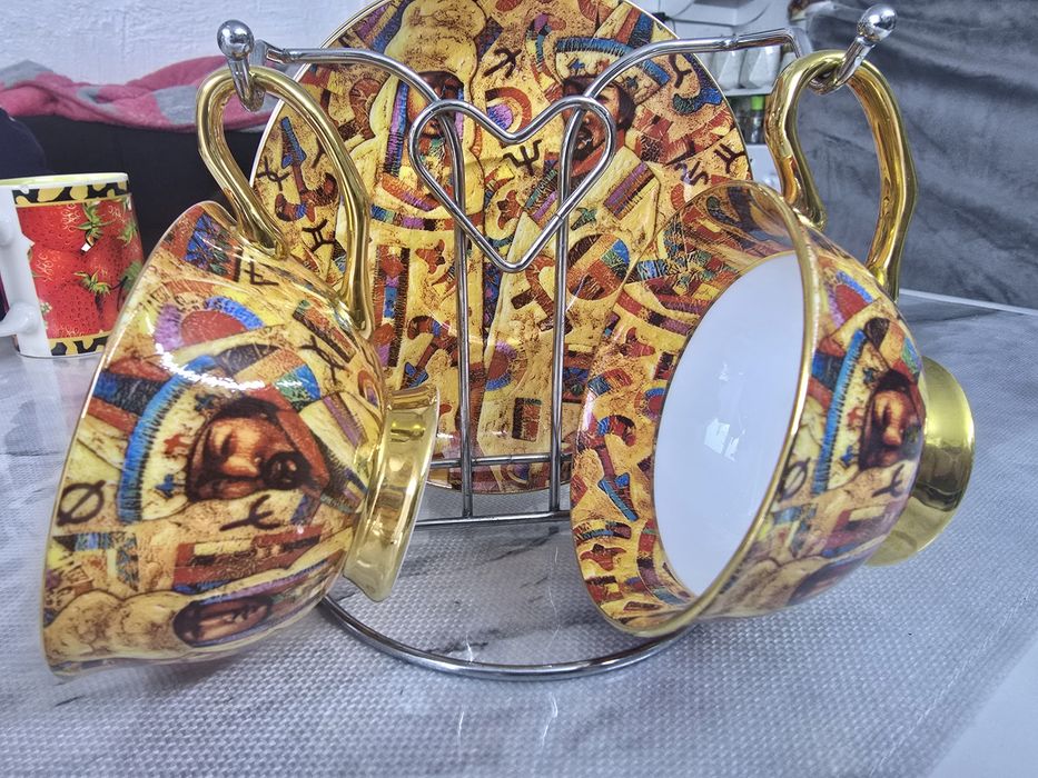 Набор кружки с блюдцем