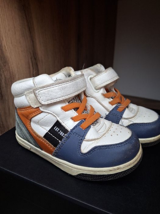 Продам обувь для мальчик 23 размер