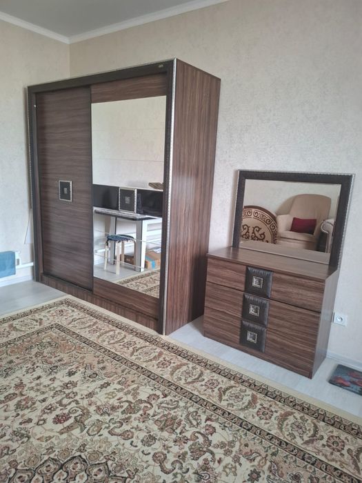 Продам шифоньер и комод