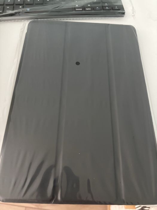 Таблет Android + клавиатура,мишка и калъф