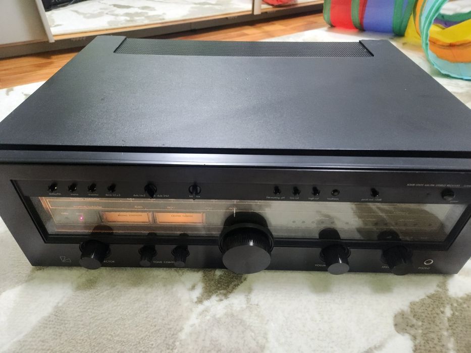 Amplificator Luxman R-1050