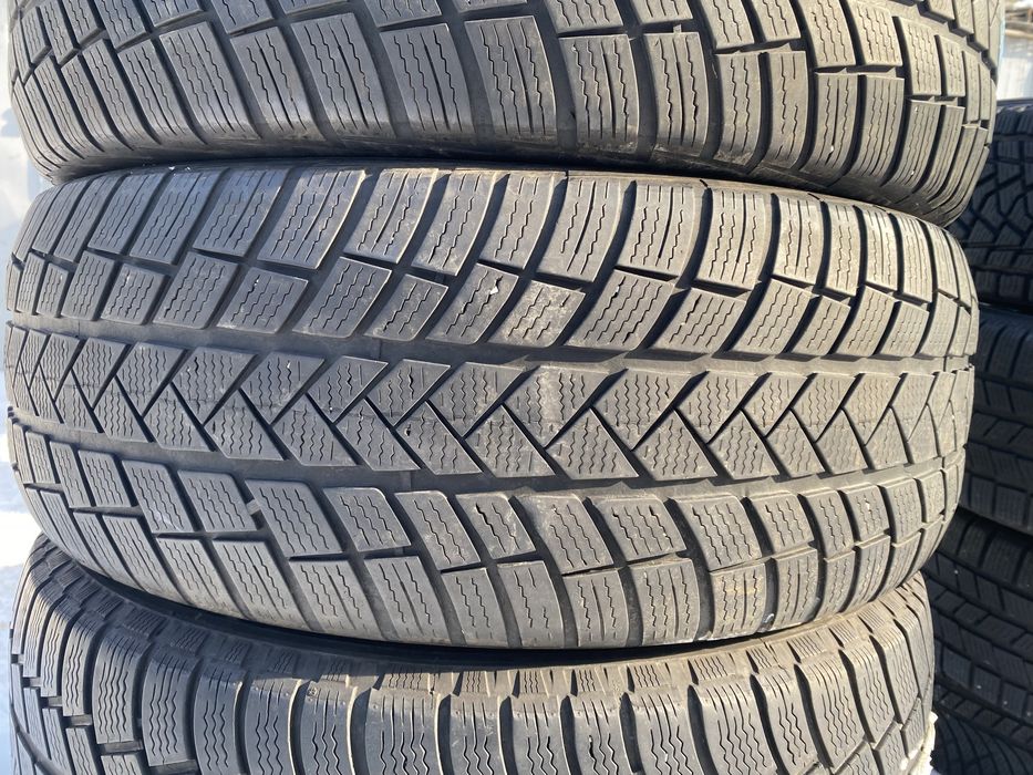 Шины 255/60/18 пара бу