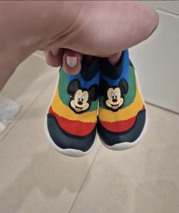 Adidasi Mickey Mouse