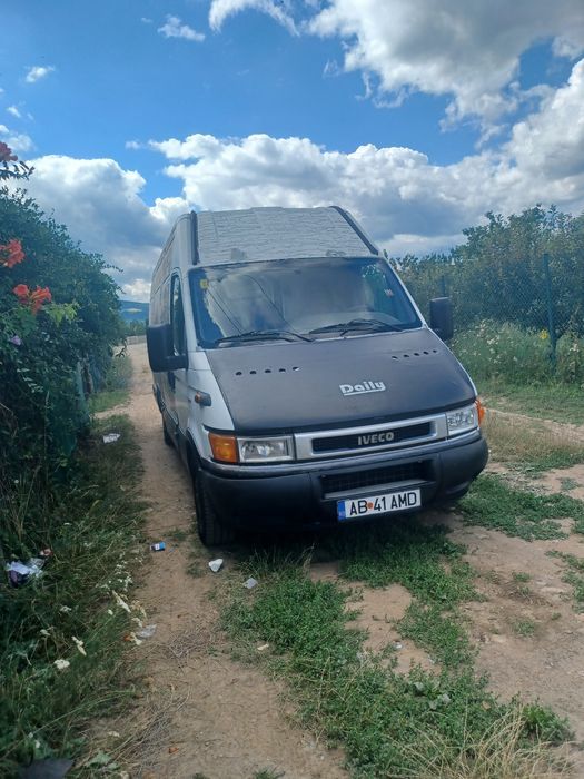 Vând iveco daily