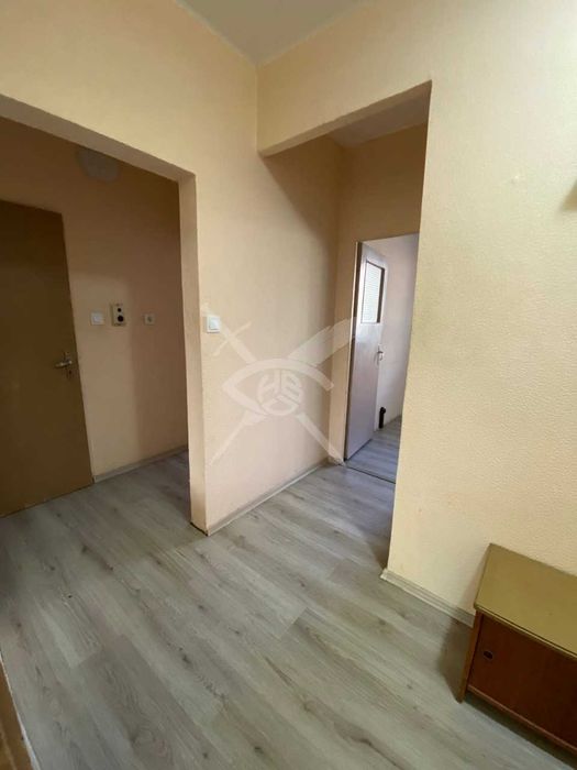 Продава се Тристаен апартамент в Пловдив, Кючук Париж - 86 кв.м за 1396 €/кв.м - Снимка #1