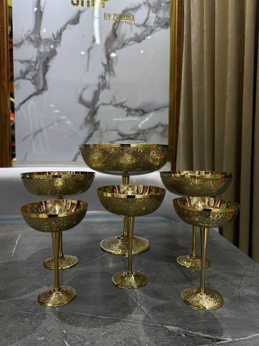 Посуда Этажерки из Индии , металл бронза Новое в наличии