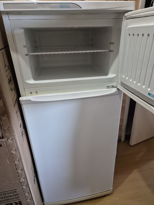 Холодильник STINOL