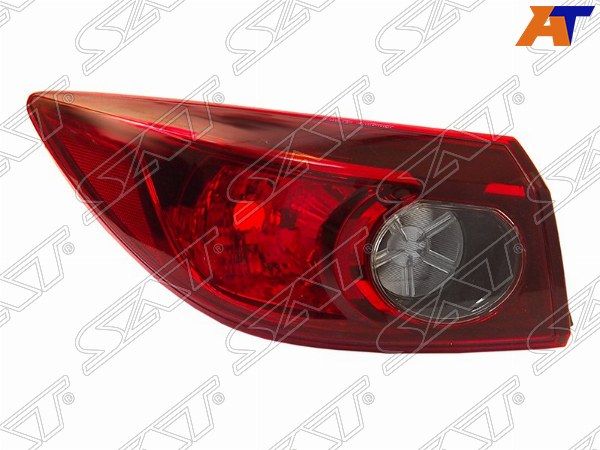 Фонарь задний Mazda Axela