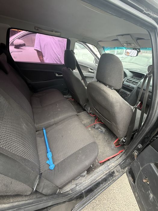 Lada Priora универсал 2013 года