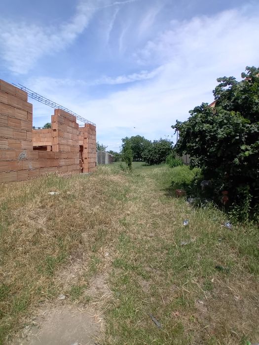 Vând casă ân Galșa județu arad cu prețu de 30 000