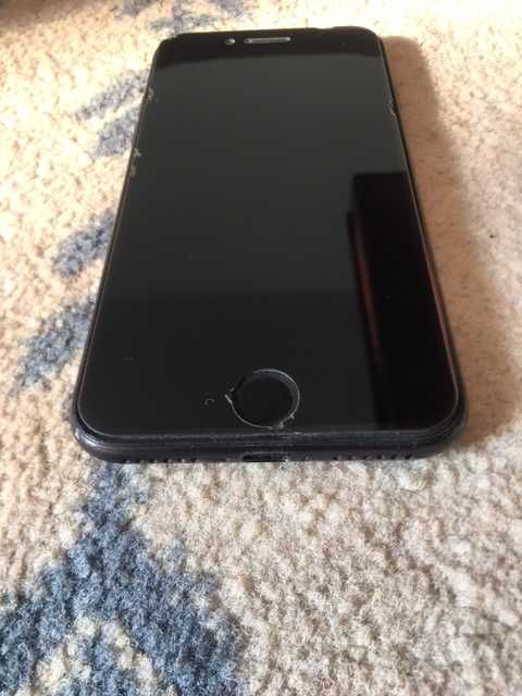 iPhone 7, 32GB - работещ