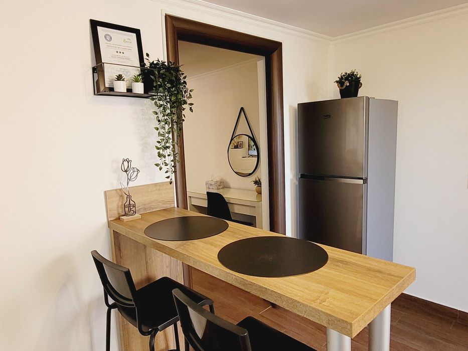 Cazare Spital Memorial Enayati Neolife Regina Maria Sector 1 | parcare