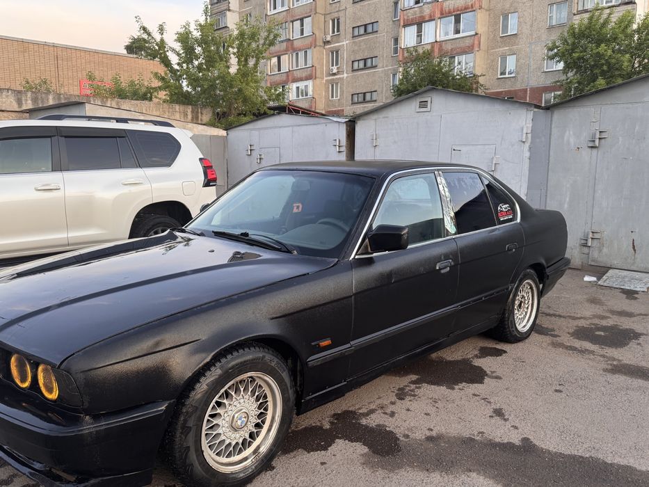 Продам бмв е34..