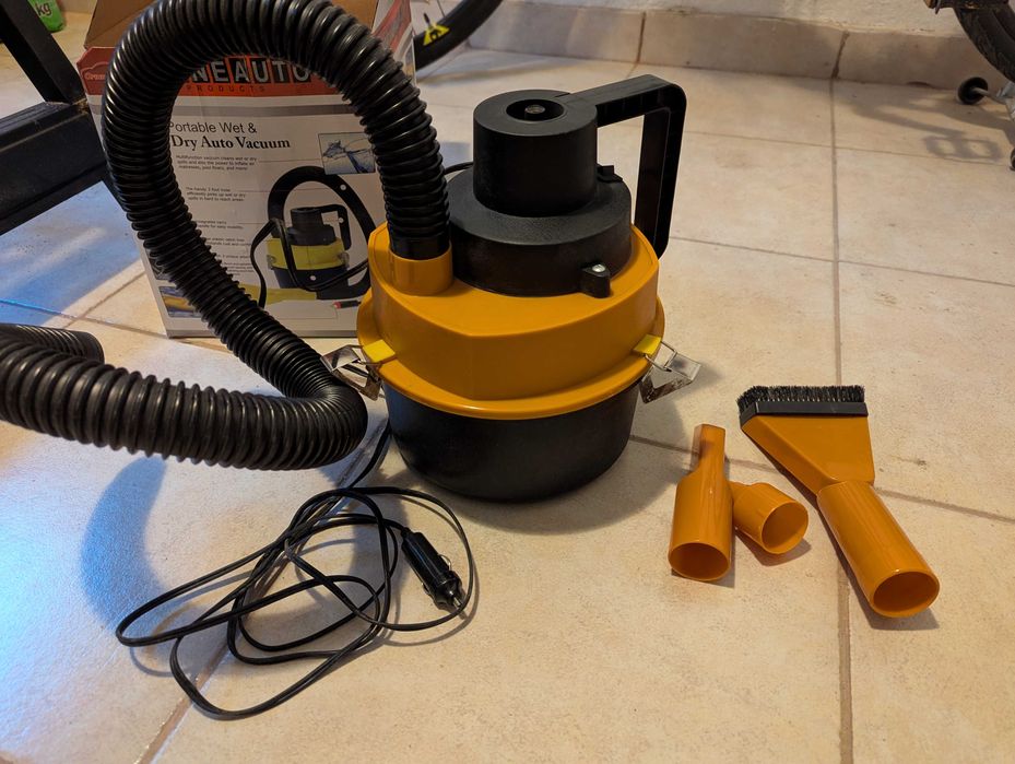 Aspirator auto / pompa saltea