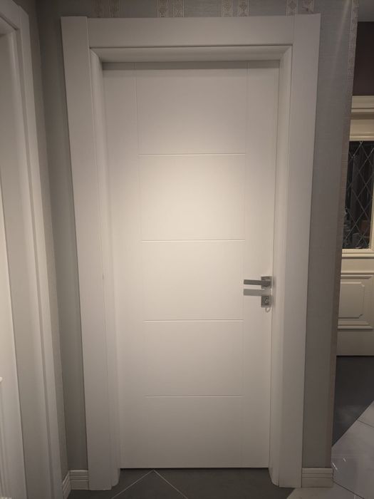 Продавам  вътрешни интериорни Врати ,  София , Велико Търново от160 ев