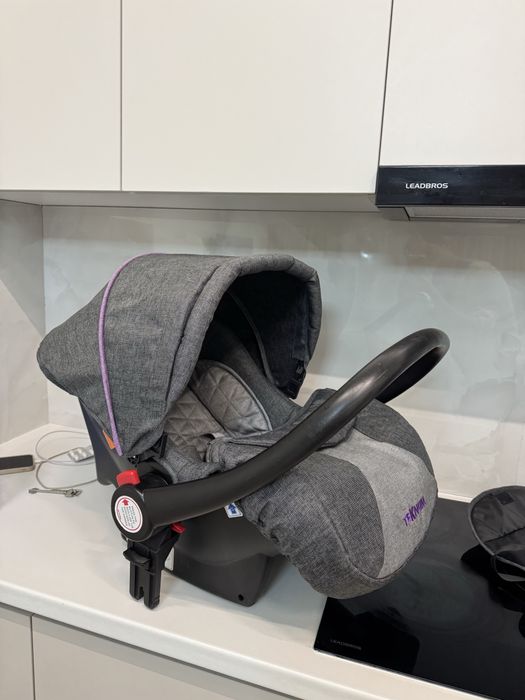 коляска 3 в 1 с автолюлькой