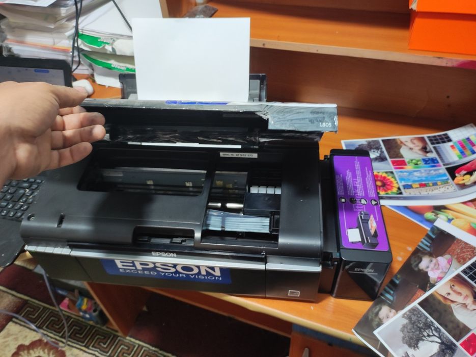 EPSON L 805 HD tiniq chiqaradigan tezkor 6 ta rangli printer, Idialni