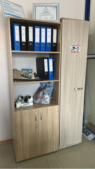 Продается офисная мебель