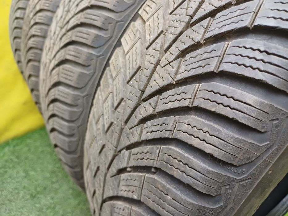 Шины 195/65 R15 Continental комплект.