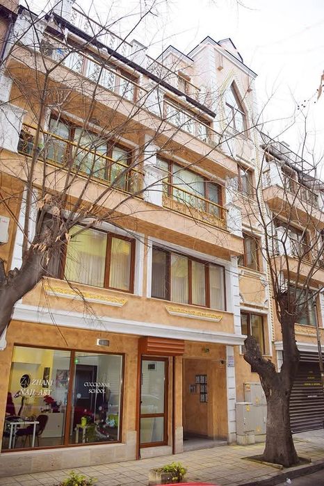 Дава се под наем Тристаен апартамент в Варна, Център - 90 кв.м за 510 € - Снимка #9