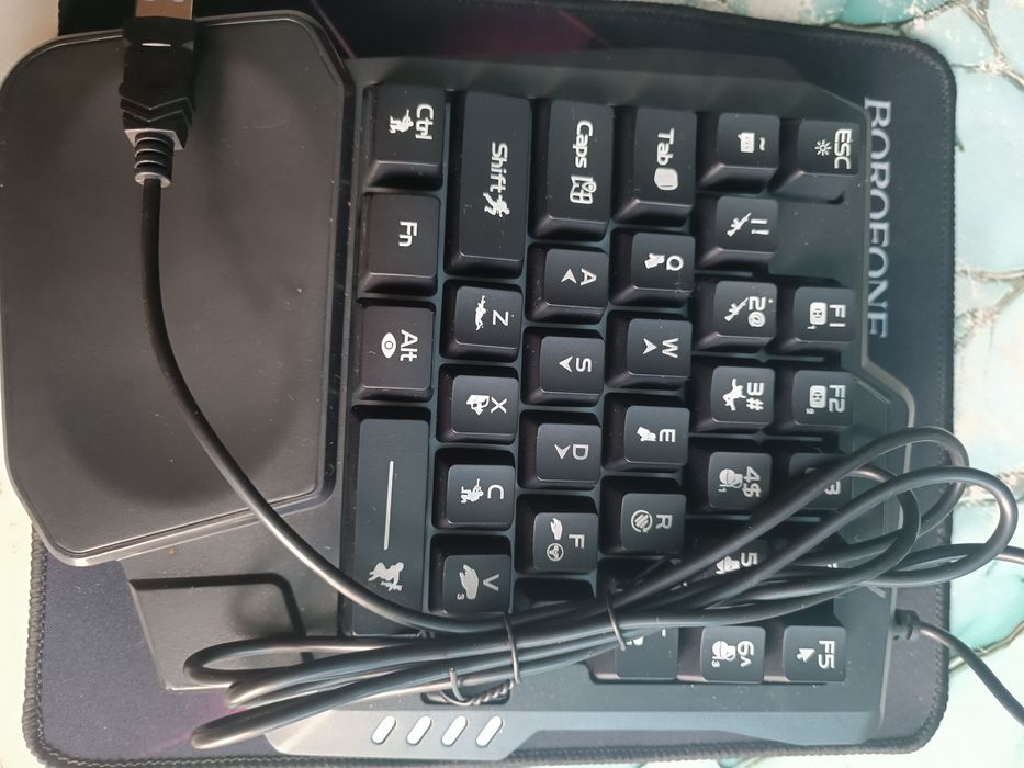 продам клавиатуру для телефона