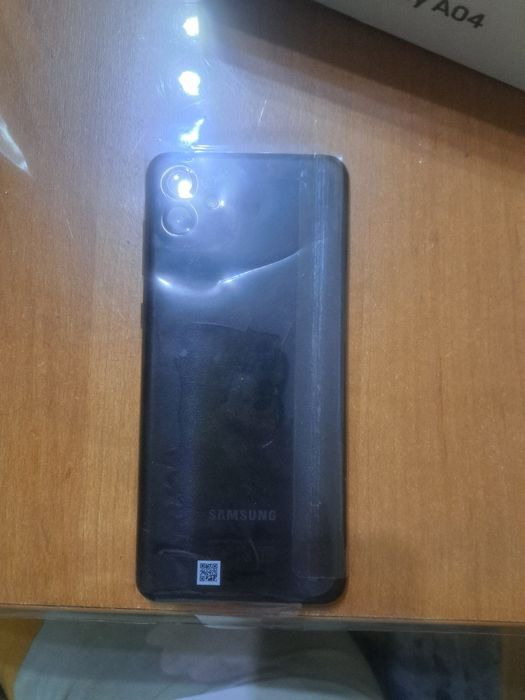 Samsung  A04   телефон