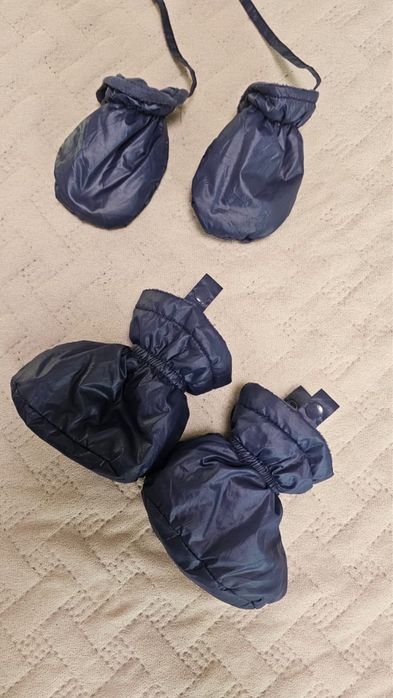 Зимний комбинезон для малыша