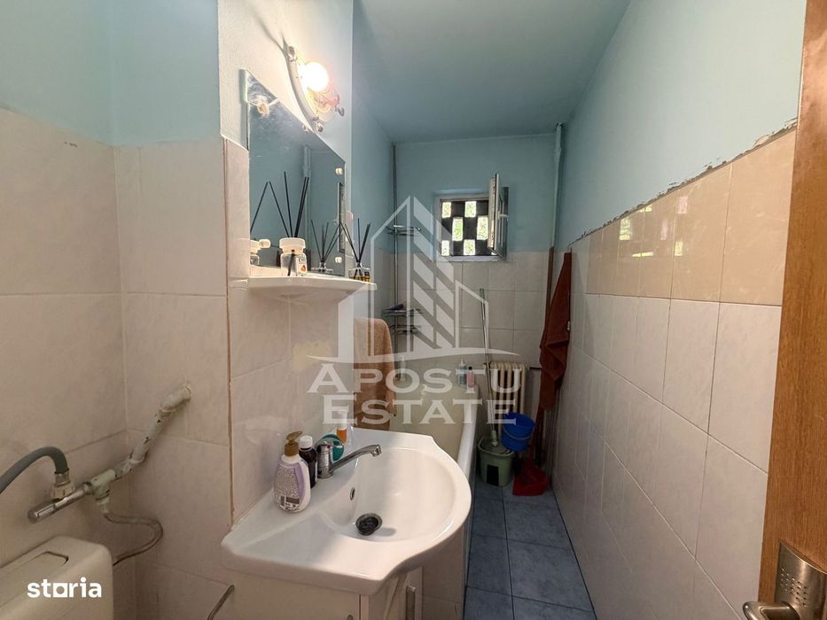Apartament cu 3 camere ,etaj intermediar, Zona Dacia ,Timisoara