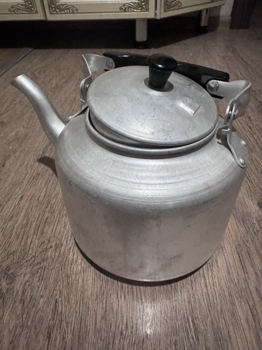 Чайник алюминиевый