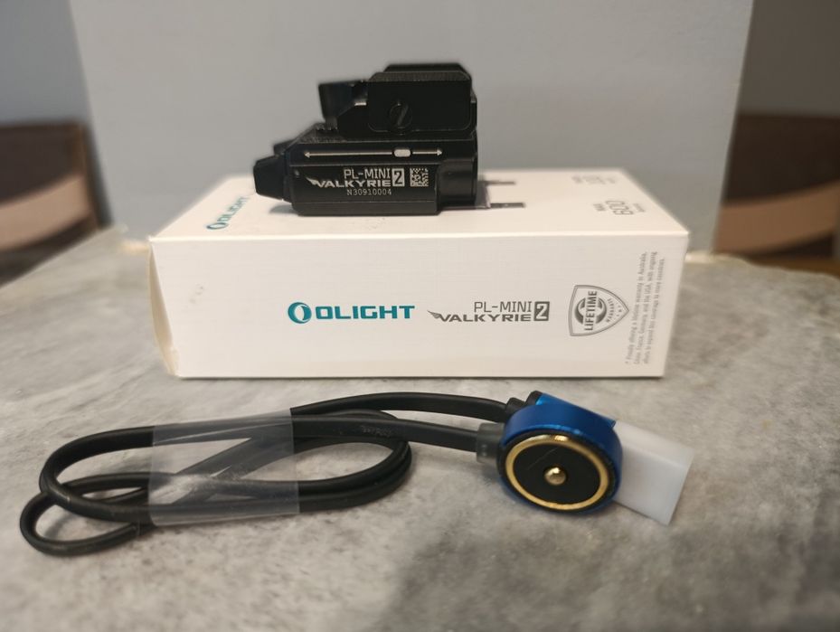 Пистолетен фенер Olight PL mini 2