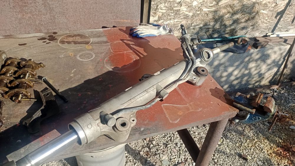 Рулевая рейка LC200