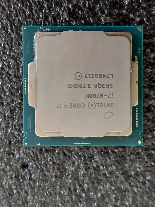 Intel Core i7 8700K, 6-ядрен, LGA 1151
