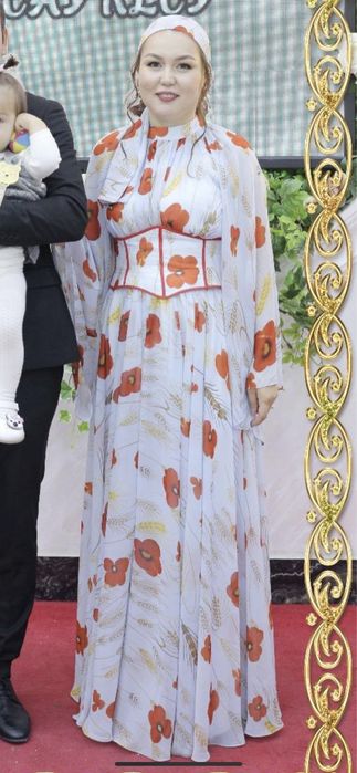 Продаеться платье одевала только 1-раз