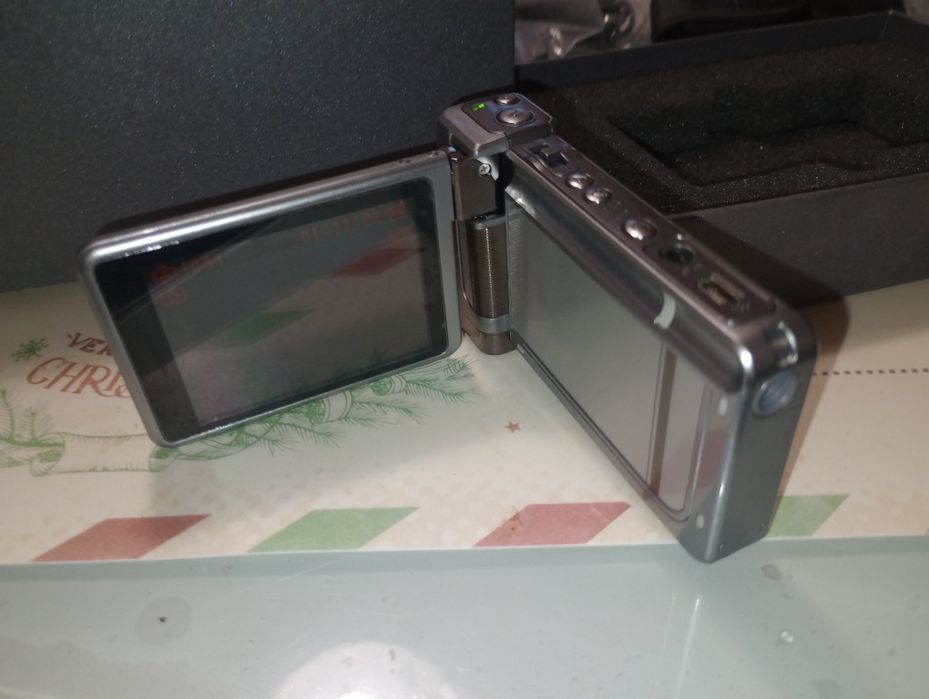 HandyCam Odys, foto-video HD, HDMI, 6 in 1, la cutie