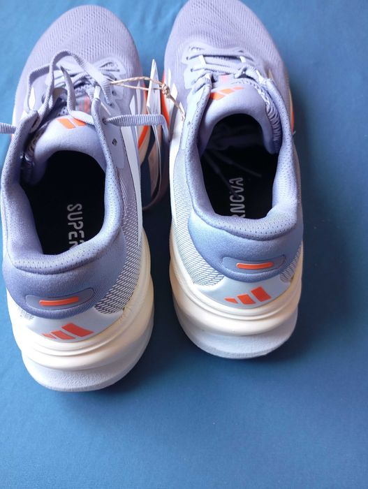 Маратонки Adidas Supernova