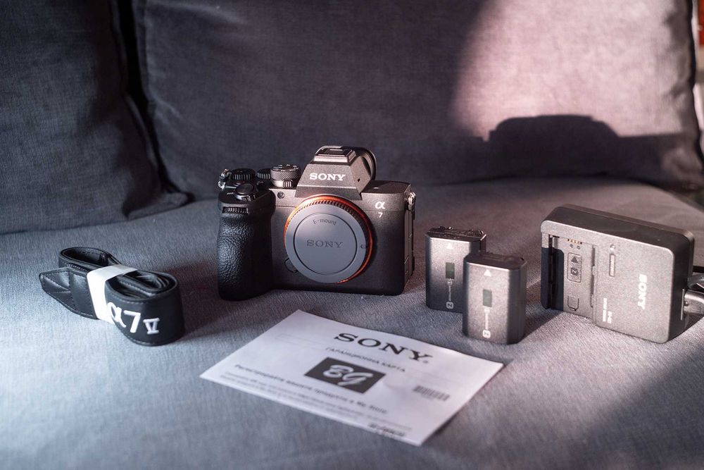 Продавам нова гаранционна камера Sony A7V