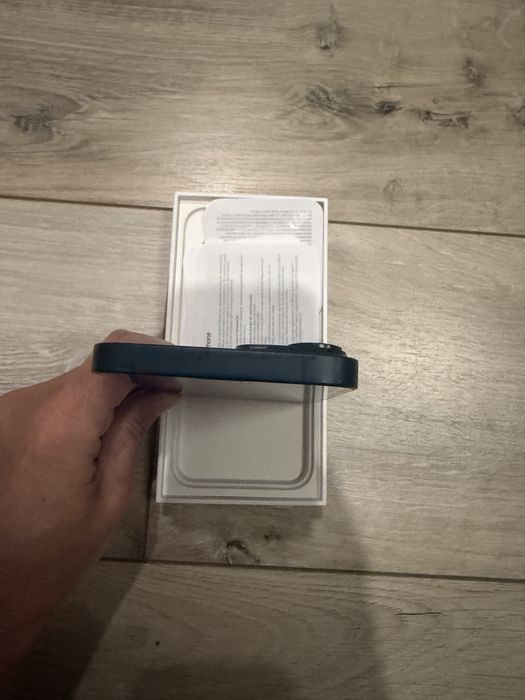Телефон  iPhone  14
