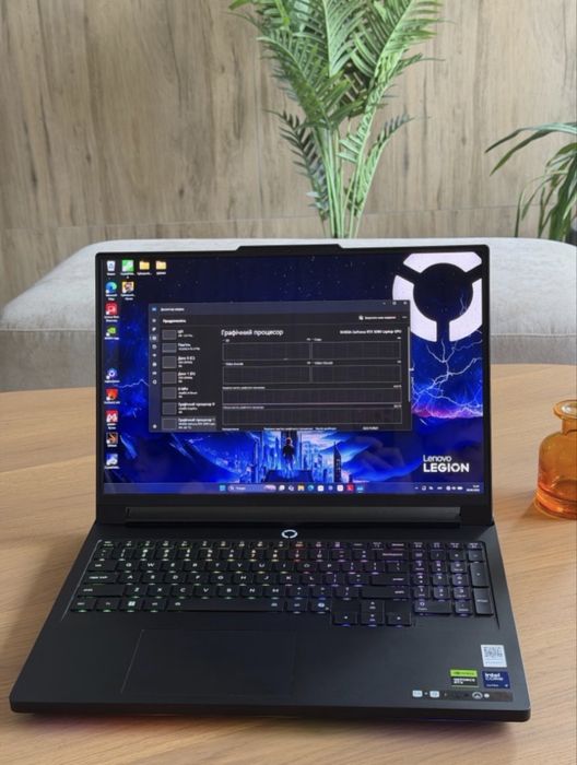 Lenovo Legion Pro 7 16" – RTX 5090 / Ultra 9 275HX / 64GB / 3TB OLED идеален за топ гейминг и сериозен AI