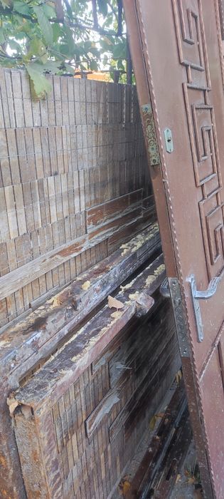 Продается бронированная дверь