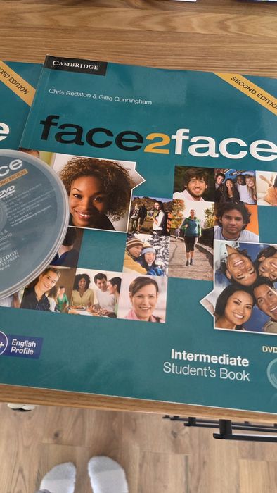 Face2face Intermediate Students Book with DVD + Workbook (2nd Edition)