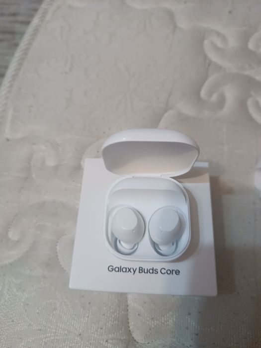 Наушники Samsung Galaxy Core