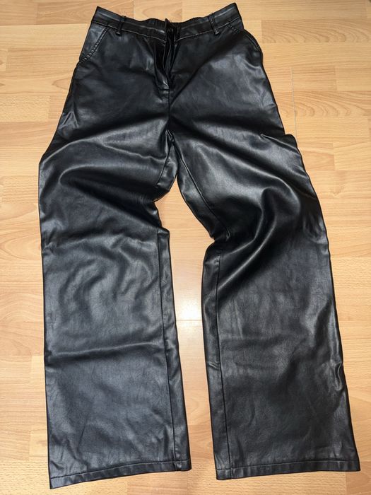 Одежда на детей и взрослых даром