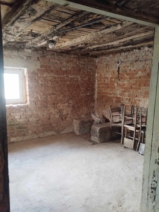 Продавам къща в гр. Криводол