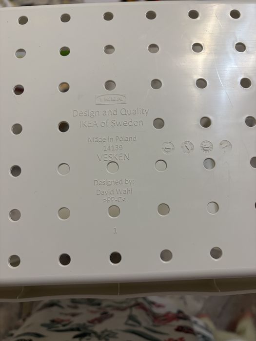 Продам Этажерку для ванной , кухни  икеа