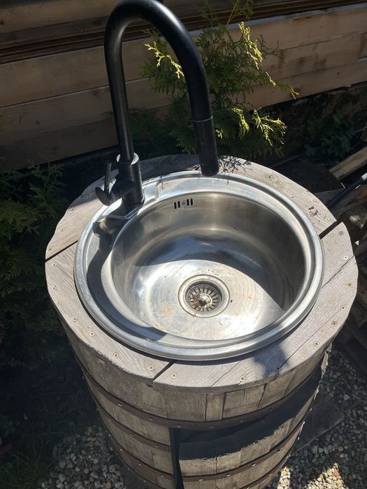 Дървена каца външна мивка