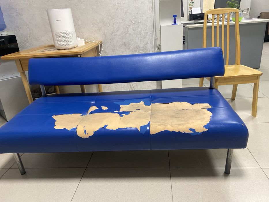 Диван в приемлимом состояний