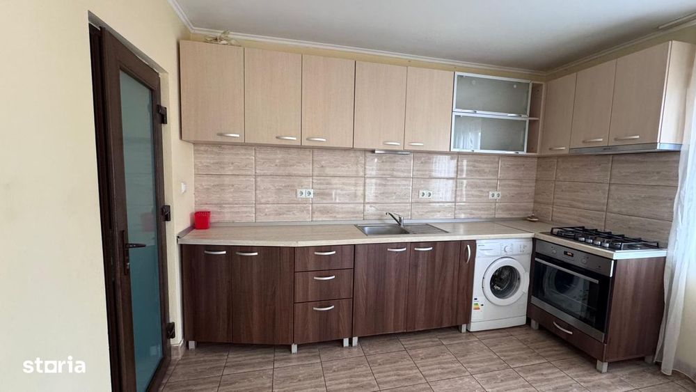 Apartament 3 cam de închiriat, cart. Rogerius