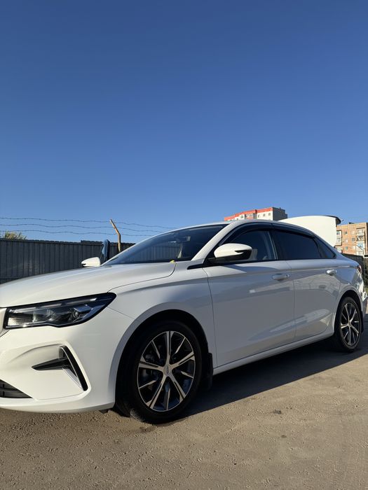 Оригинал 17 диски с шинами эмгранд обмена на 16 диски эмгранда с шинам