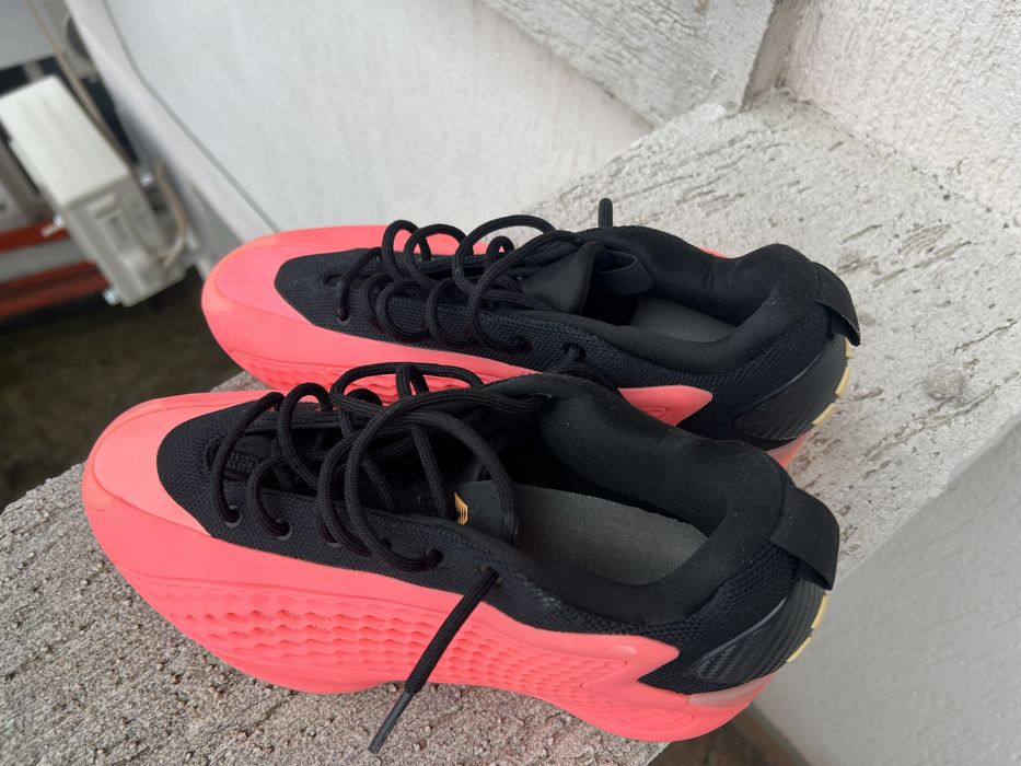 Adidas A.E 42 2/3 Low Boost